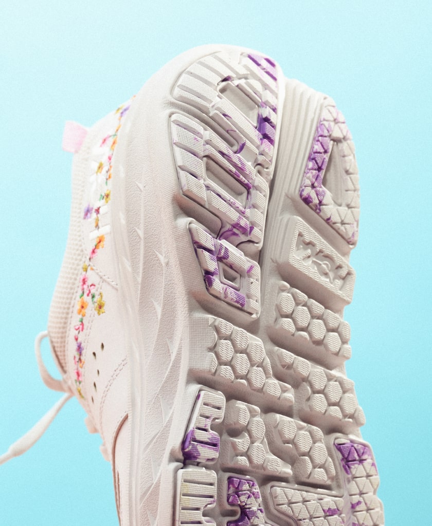 HOKA ONE ONE® Vibrant Bloom Bondi L for | HOKA ONE ONE®