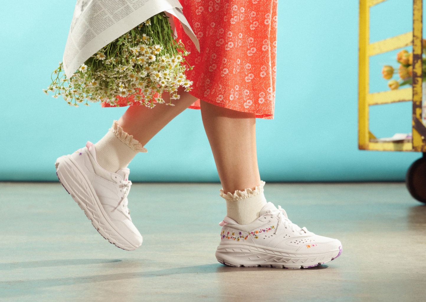 HOKA ONE ONE® Vibrant Bloom Bondi L for | HOKA ONE ONE®