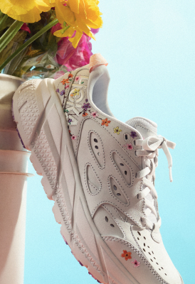 All Gender Vibrant Bloom Clifton L