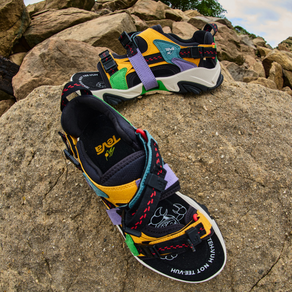 しょうTEVA Teva X Sean Wotherspoon Men's Wraptor Sandal Saffron Multi