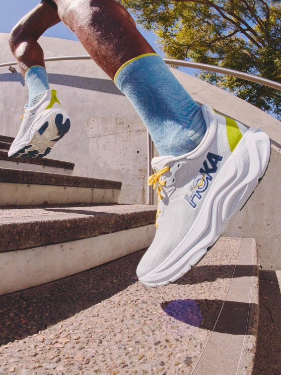 【Nikeマン】HOKA シングレット&パンツ　日本M （USサイズ:S） Nikeマン様専用】HOKA シングレット&パンツ 日本M （USサイズ:S