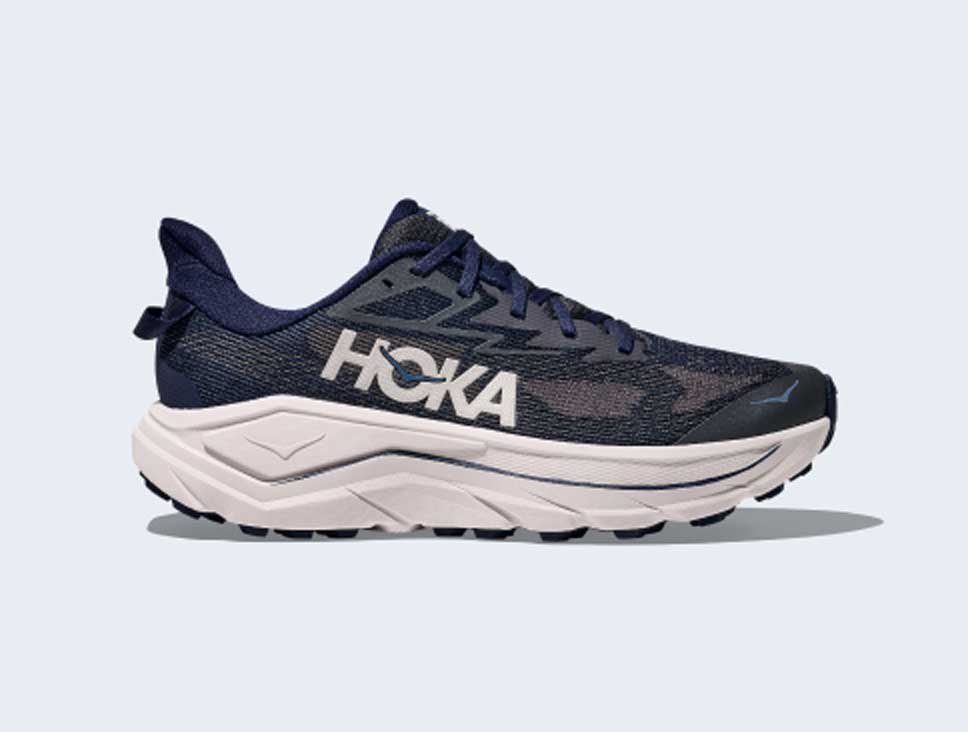 HOKA Challenger 8 en bleu nuit / gris ciment.