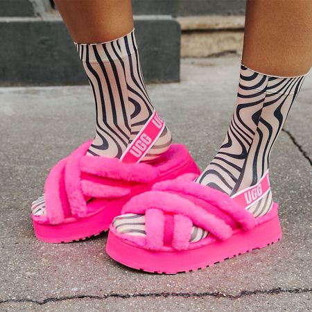 Ugg slippers dublin clearance