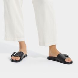 Web oficial de UGG® España | Botas, pantuflas y chanclas UGG®