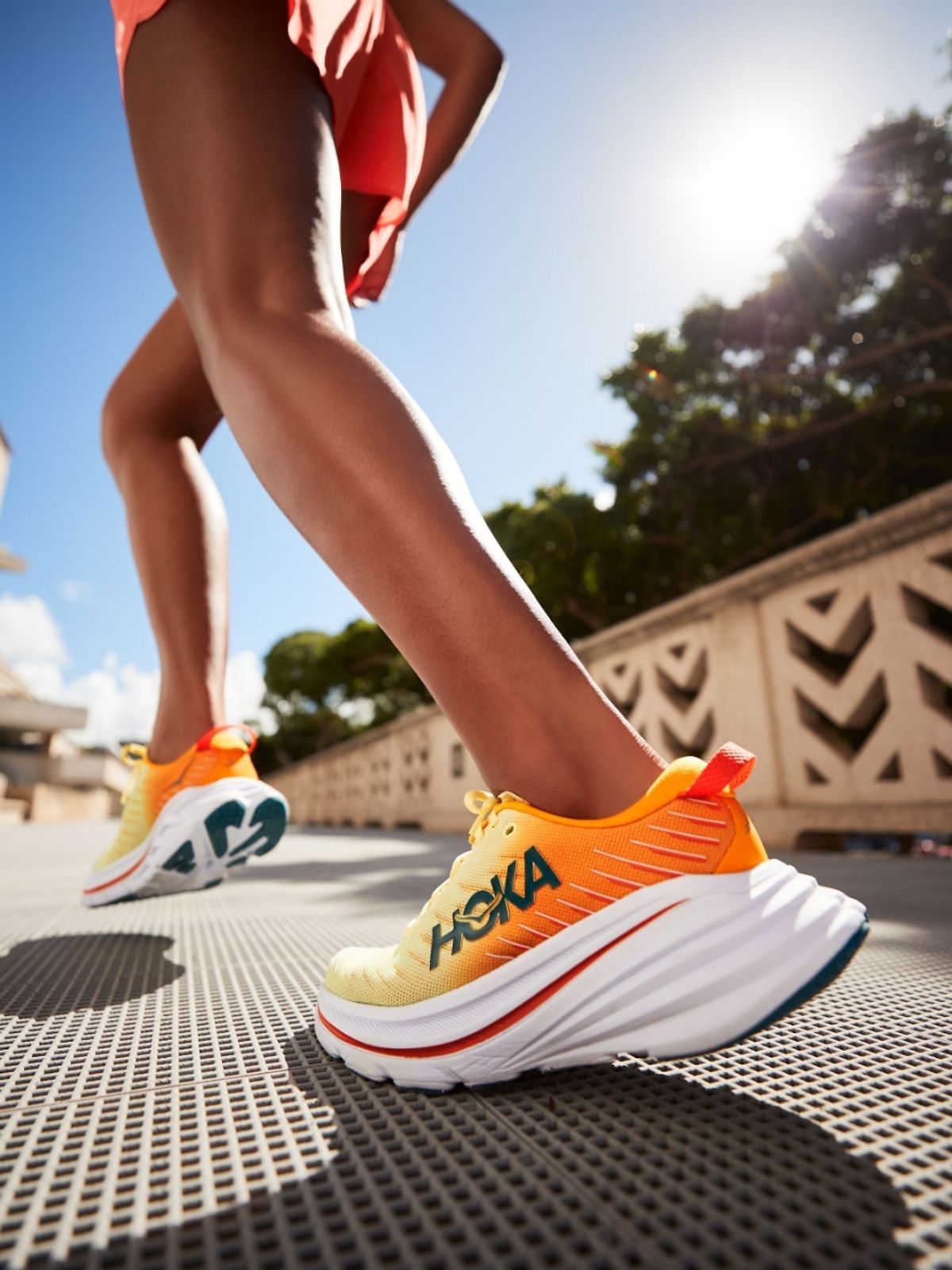 size hoka carbon x