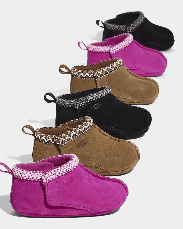 Toddler cheapest girl uggs slippers