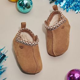 UGG Boots, Slippers 