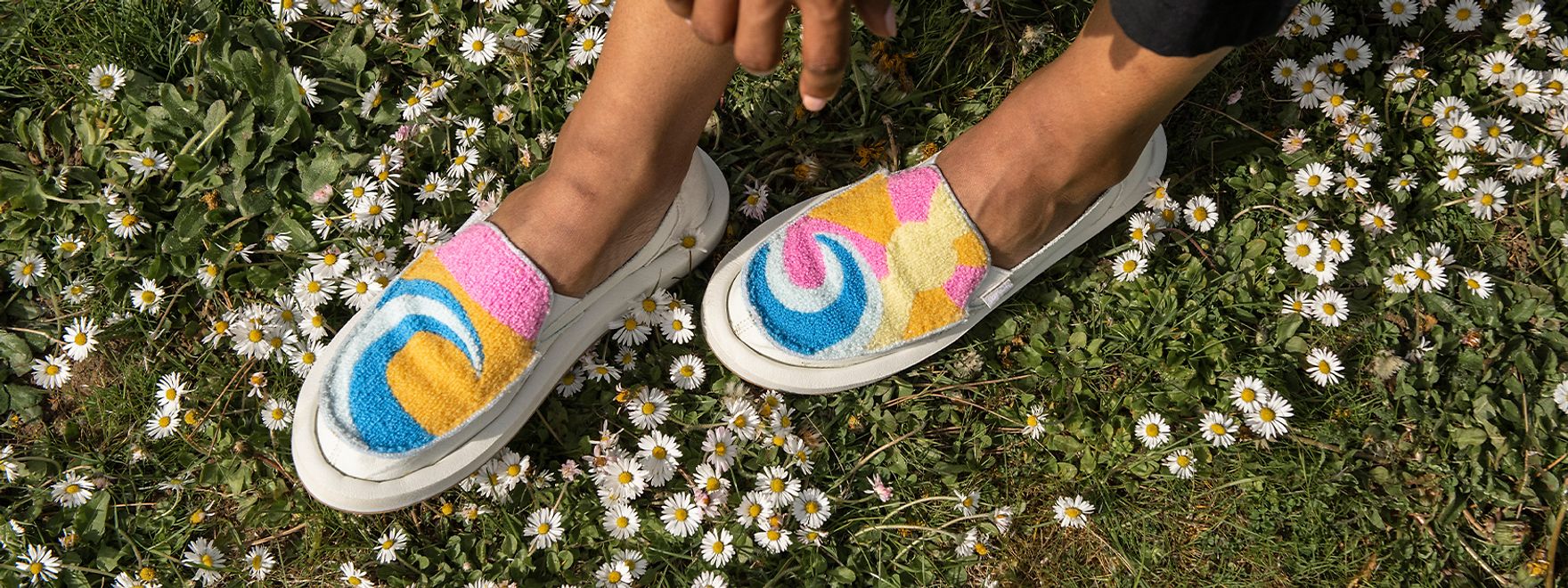 sanuk ankle tie sandals