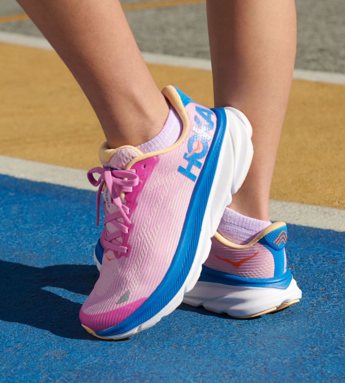 Hoka Return Form.pdf HOKA Membership Sign Up: Free Shipping & Perks | HOKA®