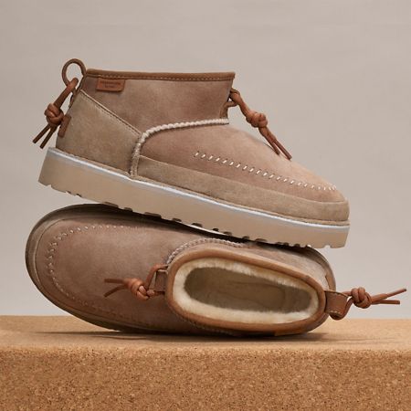 アグ　UGG モカシン UGG® Official | Men's Classic Short Sheepskin Boots | UGG.com