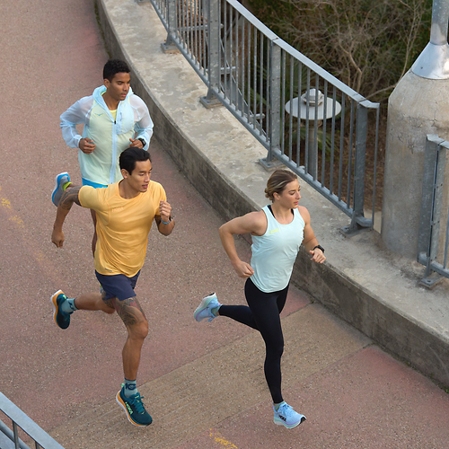 Hoka hotsell running clothes