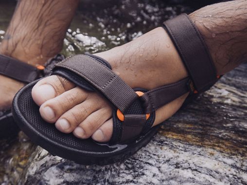 Teva テバ　ハイドラトレックサンダル　24cm Teva テバ ハイドラトレック サンダル レディース - メルカリ