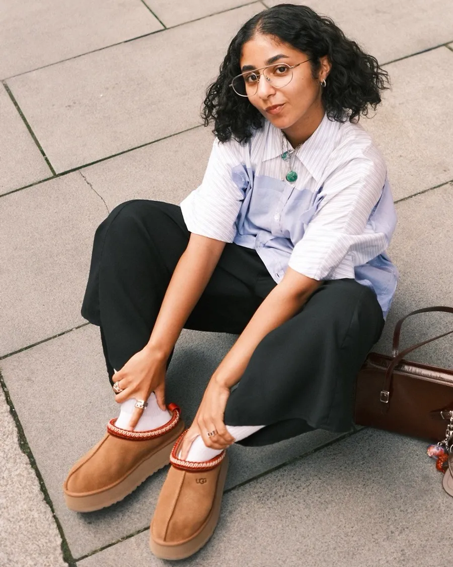 UGG モカシブラック　サイズ8 レディース モカシン・ローファー｜UGG®（アグ）公式サイト