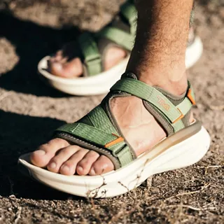 Teva AVENTRAIL R2T 27.0 スポーツサンダル Aventrail R2T Trail Running Sandal
