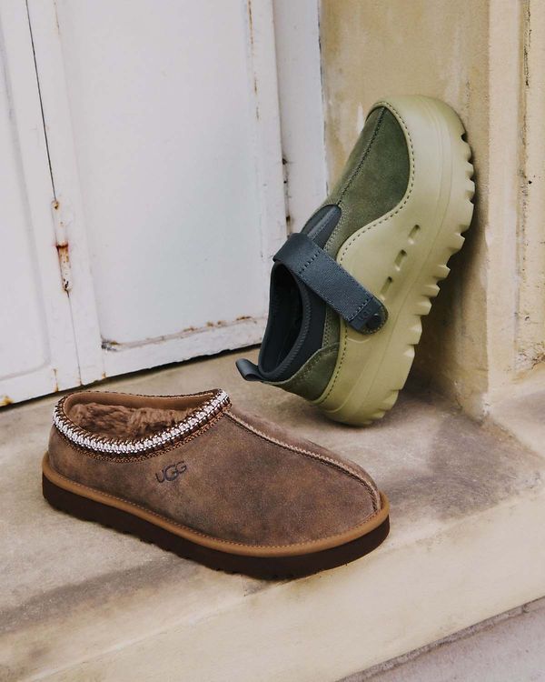 新品☆UGG ミーナ モカシン シューズ US7.5 24 24.5 2025年最新】ugg meenaの人気アイテム - メルカリ