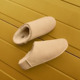 UGG Australia Elea slip on