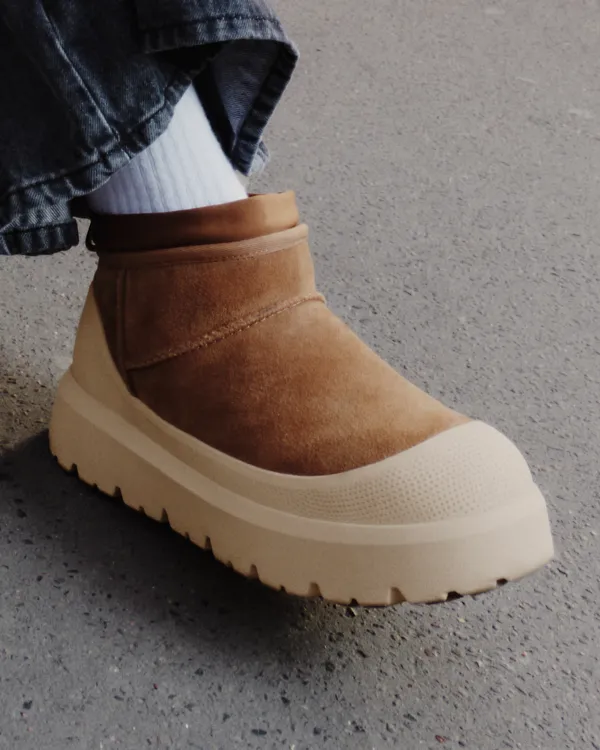 Green  UGG　Meenaモカシン シープスキン＋おまけインソール Green UGG Meenaモカシン シープスキン＋おまけインソール 楽天