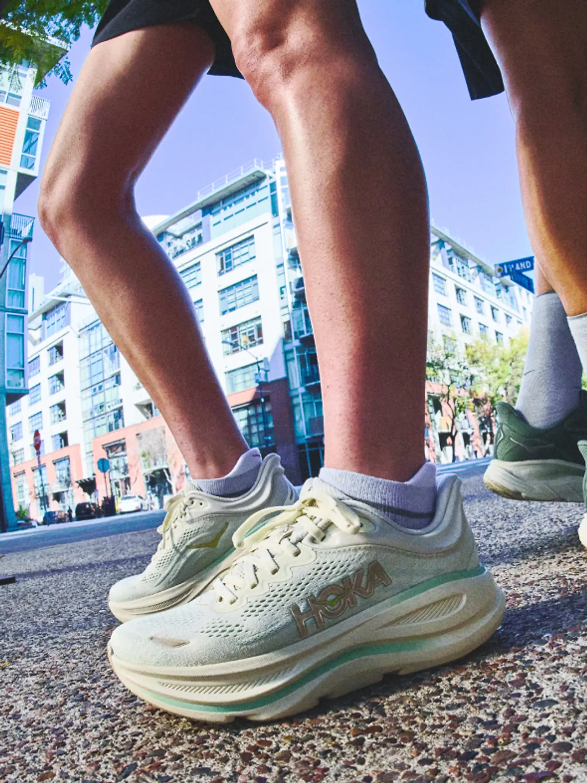 S*u様 ホカオネ　STEALTH/TECH RESTORE CHUKKA 26 Living the HOKA Lifestyle in the Restore Chukka TS - Run Oregon