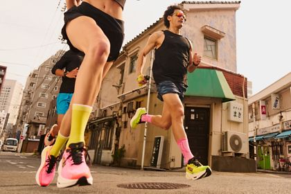 【Nikeマン】HOKA シングレット&パンツ　日本M （USサイズ:S） HOKA ONE ONE® Jogger for Men | HOKA ONE ONE®