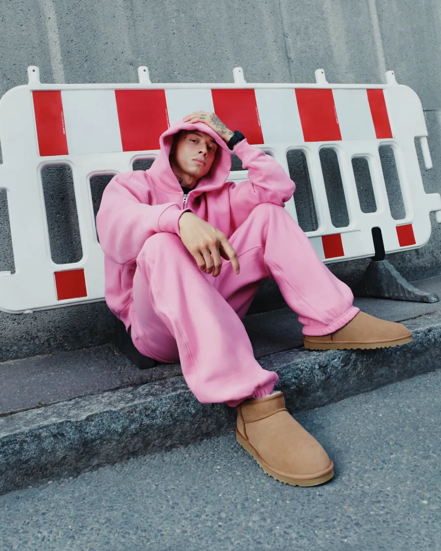 UGG. お値下げ UGG2025新作スニーカー RetroFi Low登場 | Deckers Japan合同