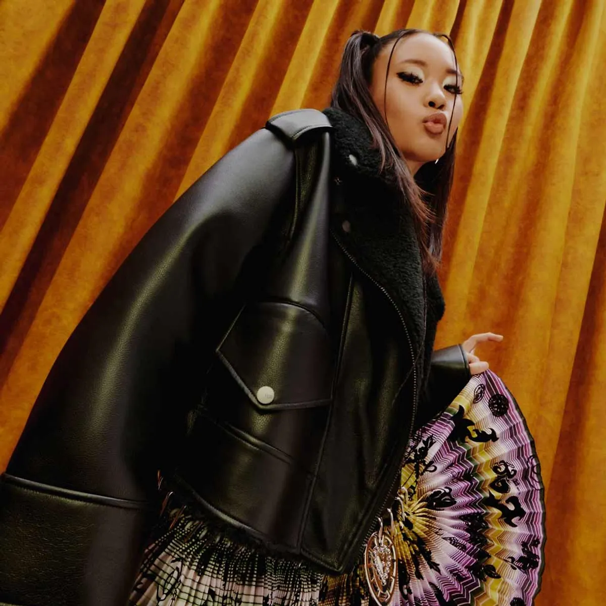 新品未使用UGG FINNIAN LUXEFLUFF MOTO JACKET貴重 UGG® Finnian LuxeFluff Moto Jacket for Women | UGG®