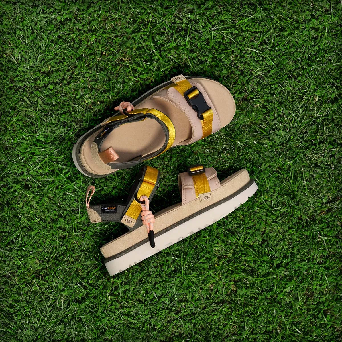 ほ*す様 Young Oysters スタイ ゴールド Goldenstar Wildwood Sandal for Women | UGG®