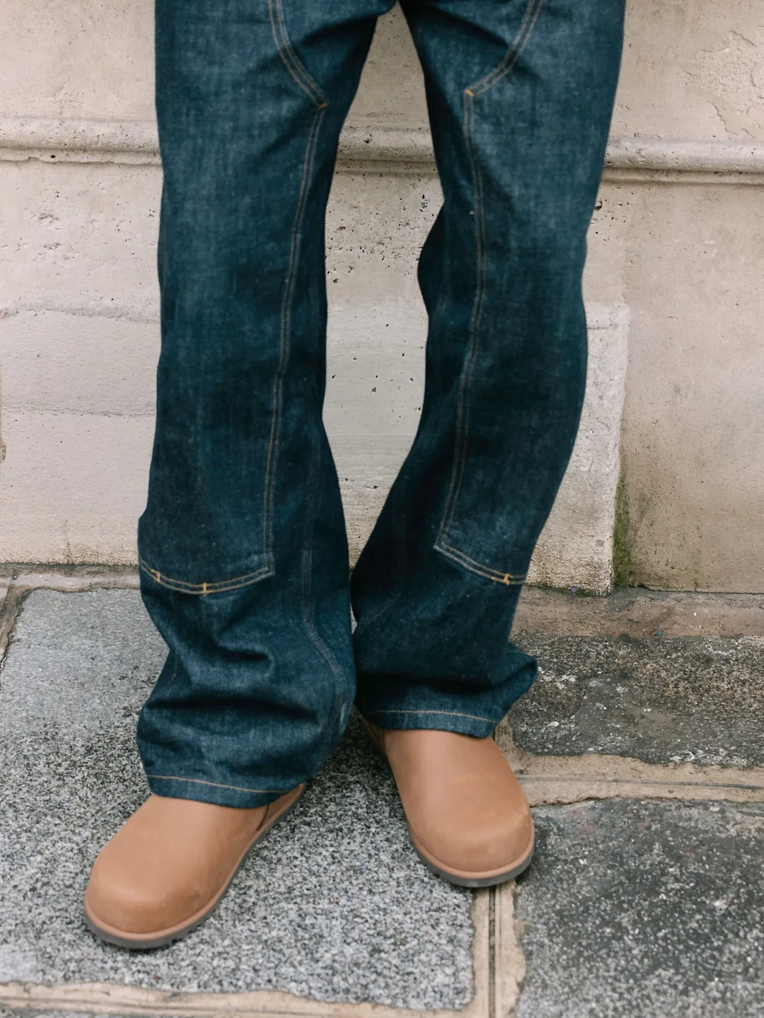 Black Sheepskin Size 10.5 Footwear | UGG® Men display picture 2