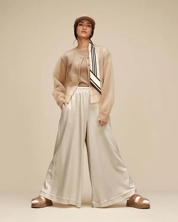 UGG® Official | Boots, Slippers & Shoes | Free Shipping & Returns