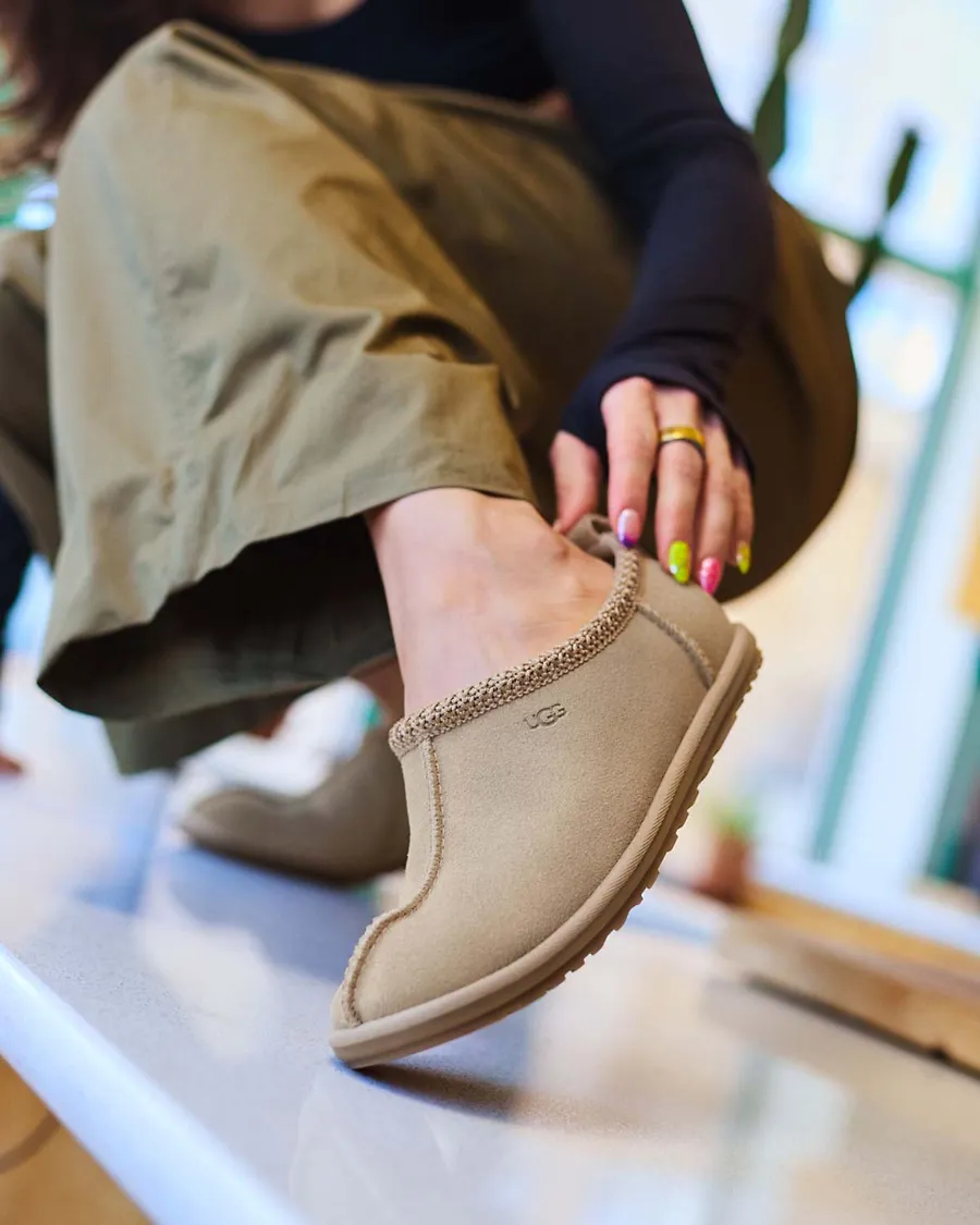 UGG® Official | Boots, Slippers & Shoes | Free Shipping & Returns