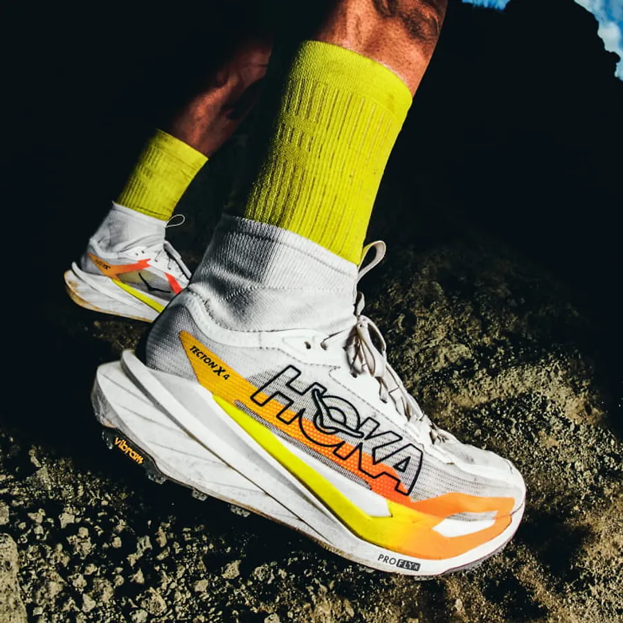 HOKA®公式サイト【テクトン X 4|Tecton X 4 1176633 | レディース